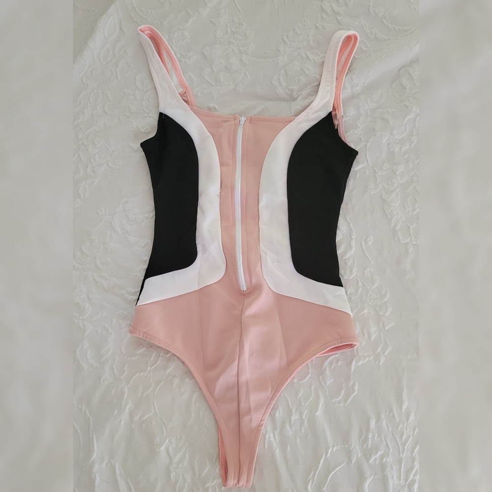 Fashion Nova Color-Block Bodysuit Pink & black Combo in Size S
